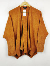 Buy online pre-used pre-loved 100% authentic & Original branded Primark (LS-7979) available in Pakistan. Top international brands avilable.